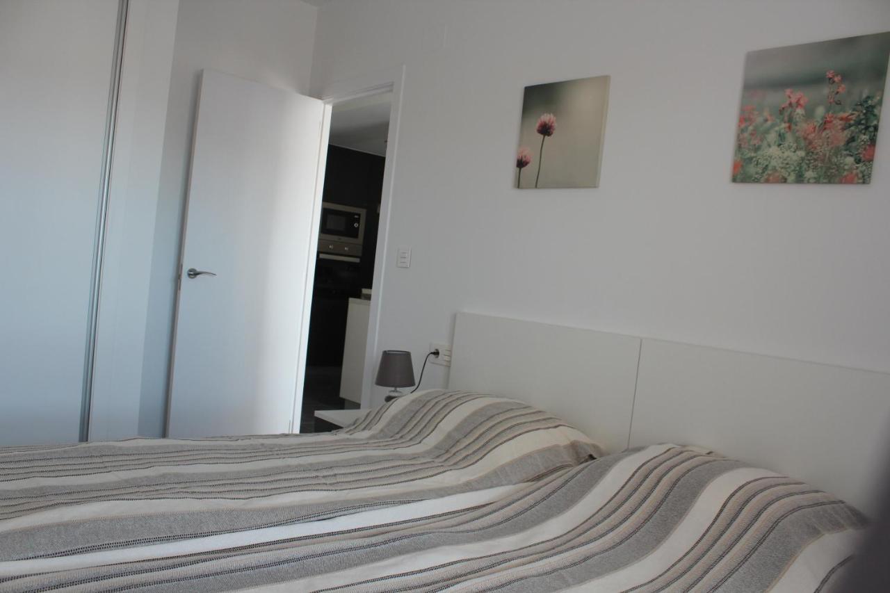 New Apartment With Sea View Of Andrew And Natallia Campoamor Exterior foto